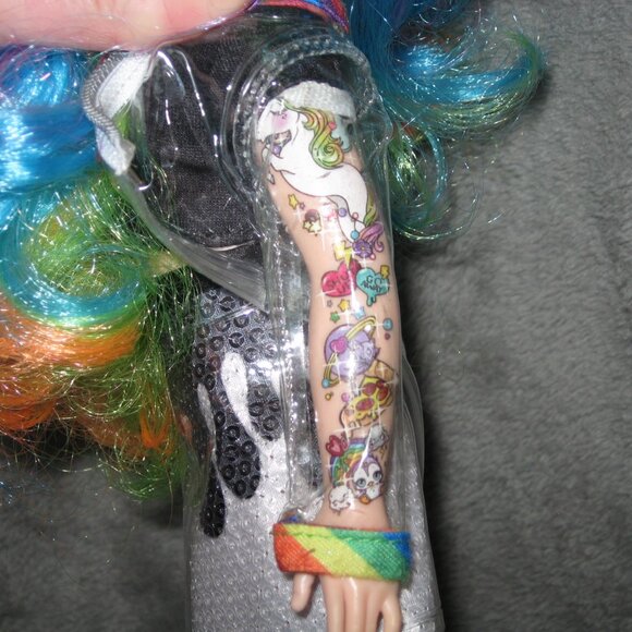 Rainbow High Shadow Doll ~ Large/Tall Rainbow Dream Surprise 240628A10 Poopsie - Picture 10 of 11